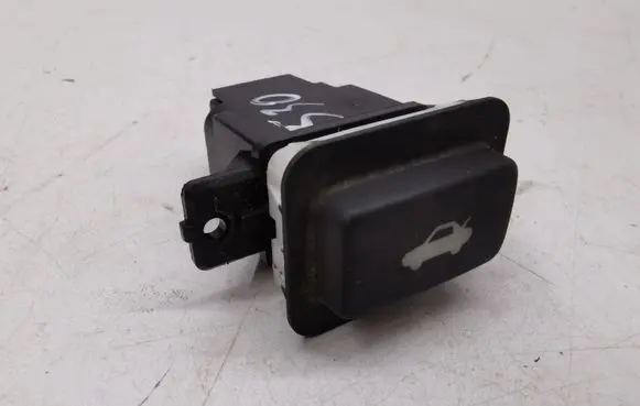 Honda Accord Tailgate opening switch M26983 HD35