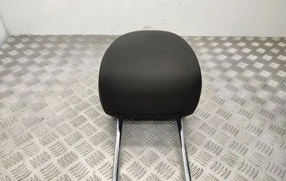 Audi A1 Front seat headrest 