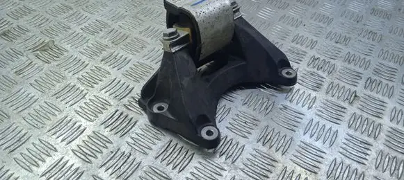 Mercedes-Benz C AMG W205 Gearbox mount A2052403300