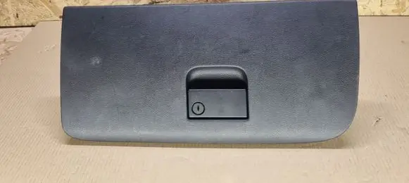 Fiat Freemont Glove box 3000047LFN