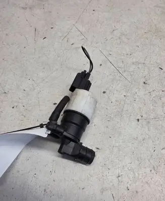 Jaguar XF X260 Windscreen/windshield washer pump BK2117K624BA