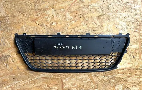 Hyundai i30 Front bumper lower grill 865612R000