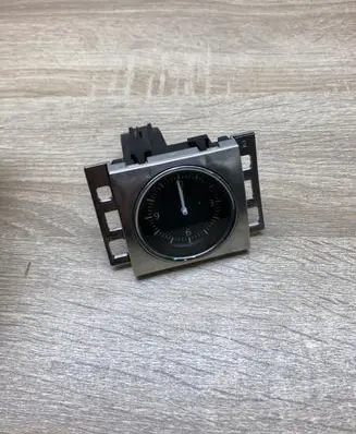 Volkswagen PASSAT B7 Clock 3AA919204A 1948189