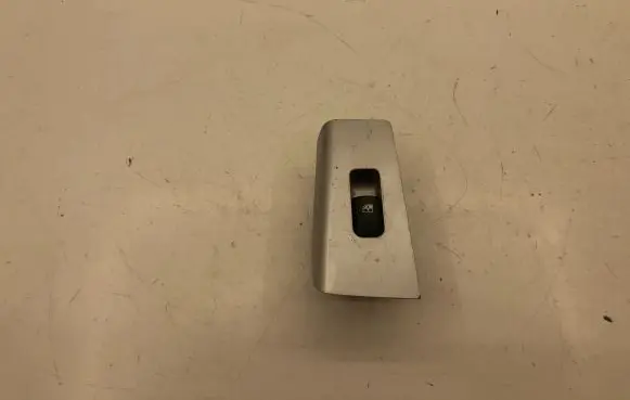 Hyundai Santa Fe Electric window control switch 3715211110