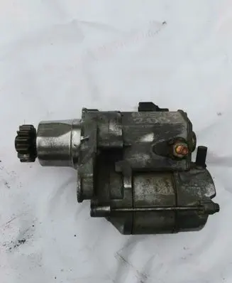 Toyota Avensis T220 Starter motor 228009600