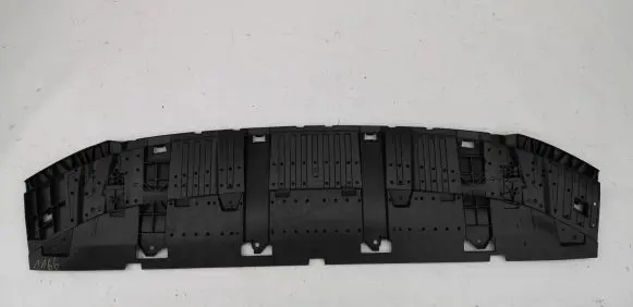Audi Q3 8U Engine splash shield/under tray 8U0807233E