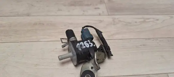 Toyota Auris 150 Turbo solenoid valve 9091012276 1362007010 080625