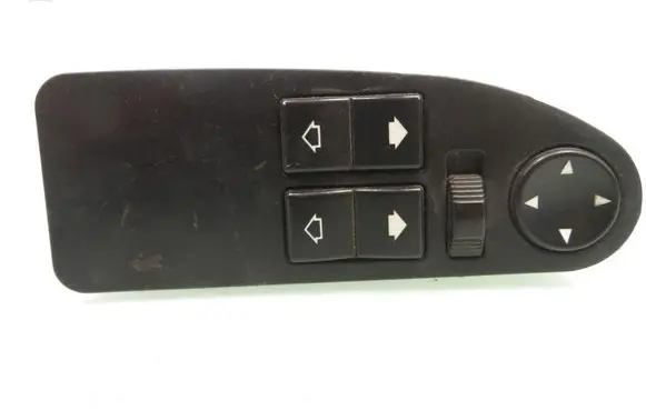 BMW 5 E39 Electric window control switch 8368967