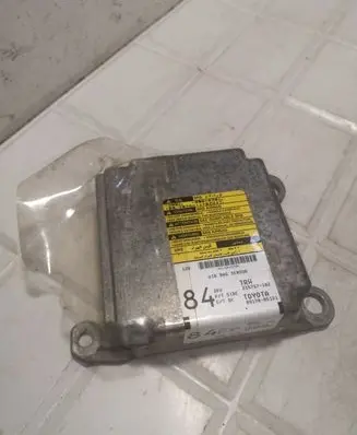 Toyota Avensis T250 Airbag control unit/module 8917005121 215767102