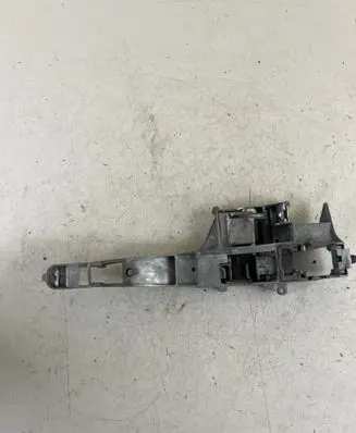 Peugeot 207 Front door exterior handle/bracket 