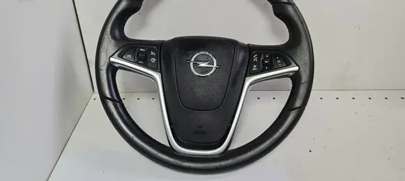 Opel Insignia A Steering wheel 13351029