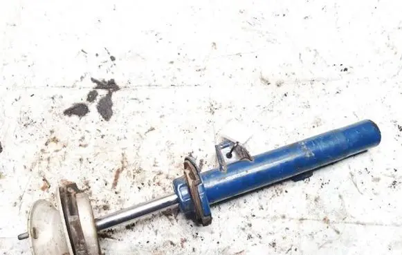 BMW 1 E81 E87 Front shock absorber/damper 3266230042
