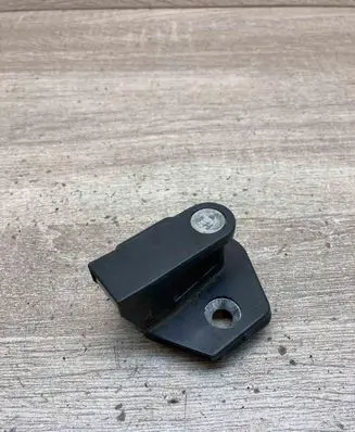 BMW 5 E39 Rear door lock loop/hook striker 8176350