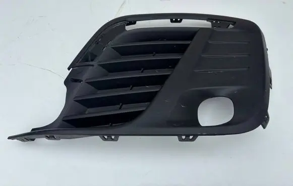 Peugeot Expert Front bumper lower grill 9811823877