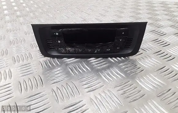 Seat Ibiza IV (6J,6P) Climate control unit 6J0820043C