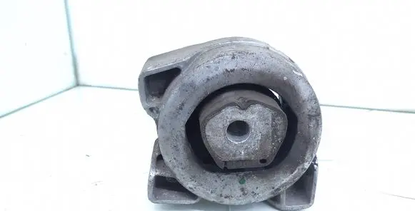 Mercedes-Benz B W245 Engine mount bracket A1692400618