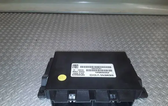 Dodge Nitro Gearbox control unit/module 5WP20104ACK P05150186AH