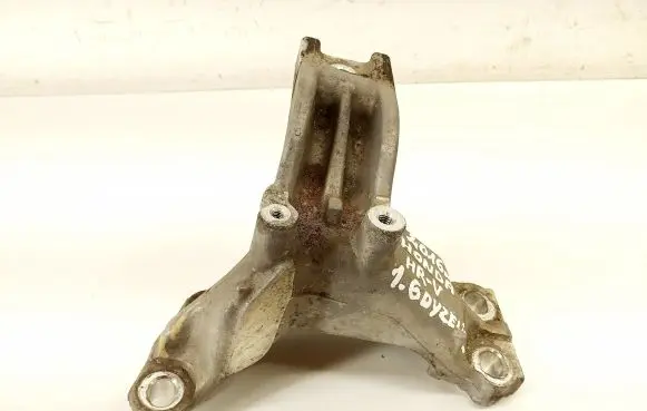Honda HR-V Engine mounting bracket T8MMT