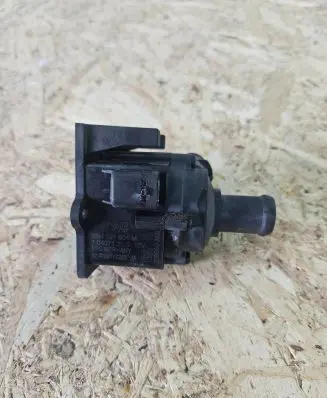 Porsche Macan (95B) Electric auxiliary coolant/water pump 06H121601M 704071210 74281722