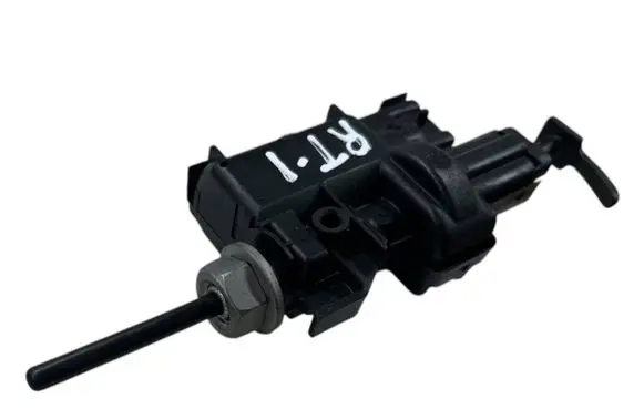 Renault Talisman Fuel tank cap lock 8200305732