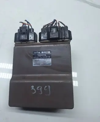 Toyota Corolla Verso E121 Fuel injection control unit/module 8987120030 1310001041