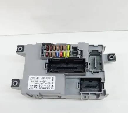 Alfa Romeo Mito Fuse module 116RA000021 00505181210