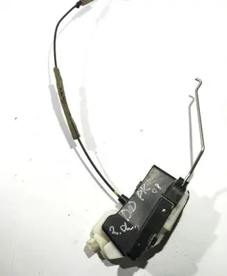Mitsubishi Pajero Front door lock 