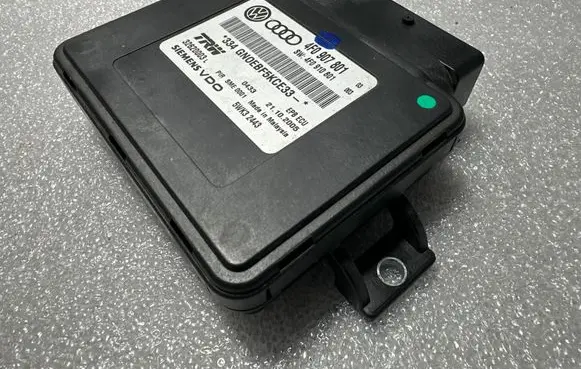 Audi A6 S6 C6 4F Hand brake control module 4F0907801 4F0910801 32620003L