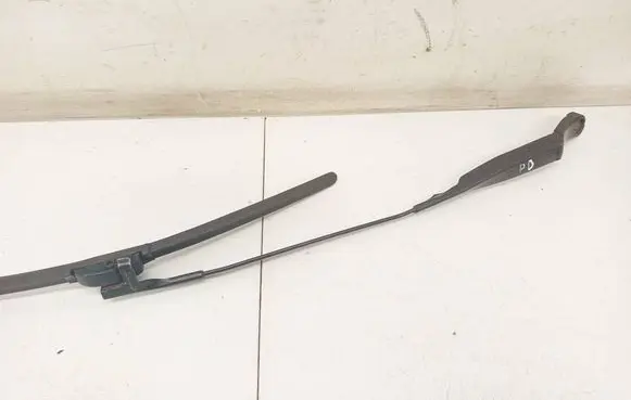 Skoda Superb B5 (3U) Front wiper blade arm 3B1955410C