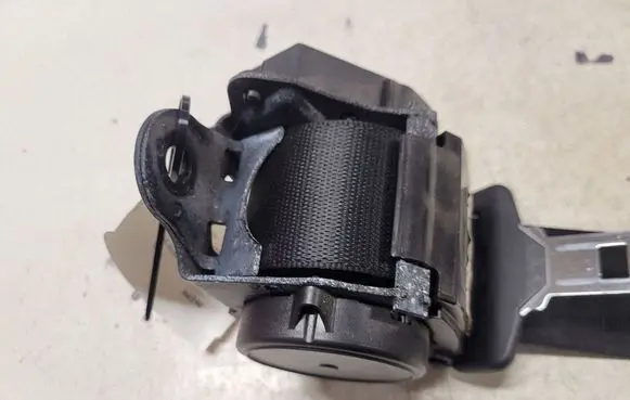 BMW 1 F20 F21 Rear seatbelt 619185100D 040713