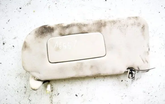 Mitsubishi Galant Sun visor