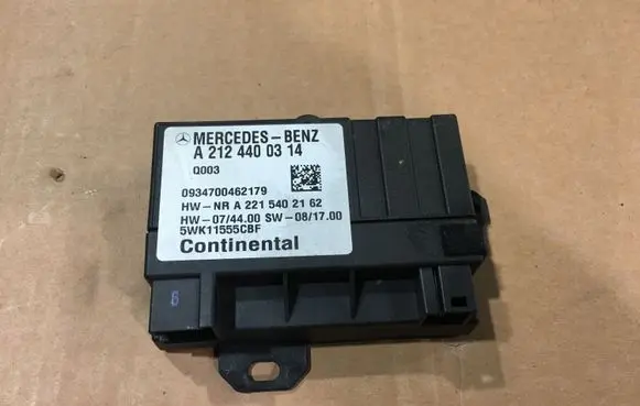 Mercedes-Benz C W204 Fuel injection pump control unit/module A2124400314