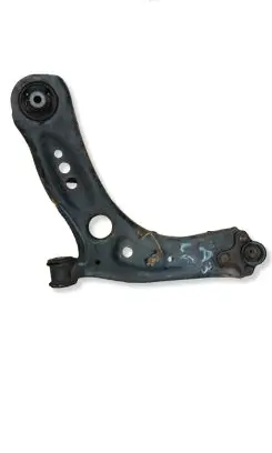 Volkswagen Golf VII Front lower control arm/wishbone 5Q0407151J 04091317