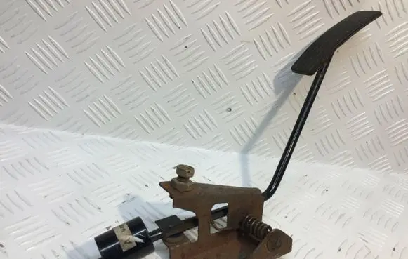 Ford Ranger Accelerator throttle pedal AUJ06