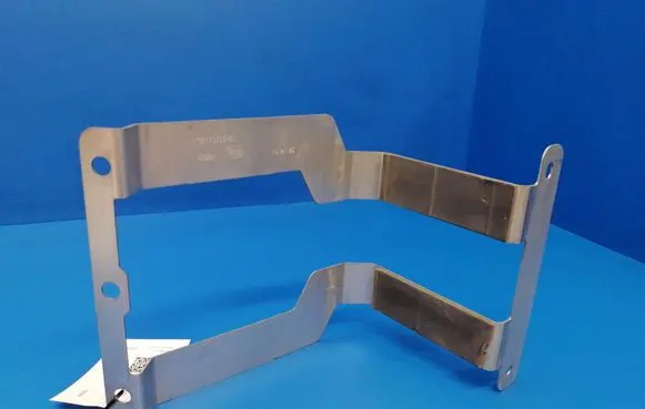 Land Rover Discovery 5 Battery bracket HY3210716CC