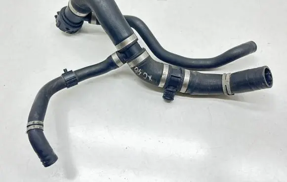 Volvo XC40 Engine coolant pipe/hose 8889066238 32240180 AD6HC1218
