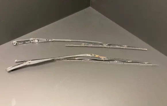 Alfa Romeo 166 Front wiper blade arm 60652111