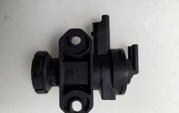 Peugeot 607 Turbo solenoid valve 9635704380