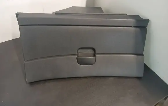 Nissan Qashqai Glove box 68520JD900 68520JD91A