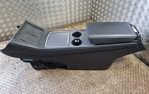 Tesla Model Y Center console 175550162F 112169800A