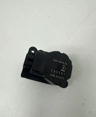 Ford Focus C-MAX Air flap motor/actuator 3M5H19E616AB EAD251 11875