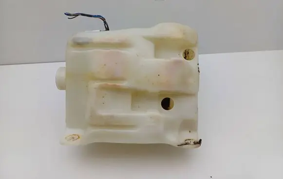 Mazda 626 Windshield washer fluid reservoir/tank 860141214