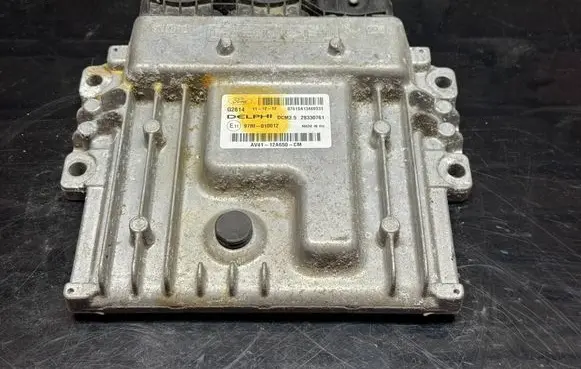 Ford Kuga I Engine control unit/module AV4112A650CM 28330761 97RI010012