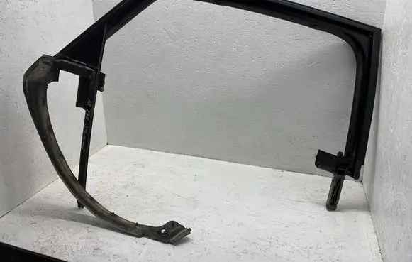 Audi A8 S8 D3 4E Rear door window/glass frame 4E4839608D 319922