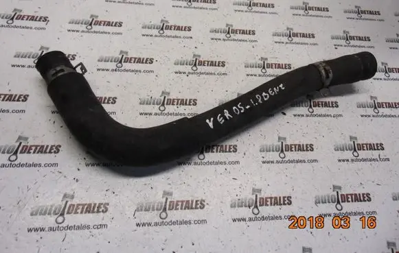 Toyota Corolla Verso AR10 Engine coolant pipe/hose