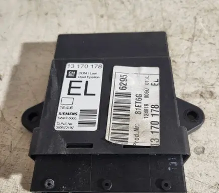 Opel Vectra C Door control unit/module 13170178 81ET6G 124818