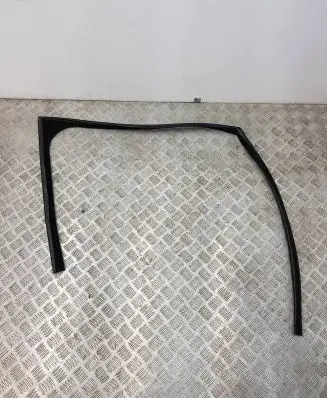Jaguar I-Pace Rubber seal front door window/glass J9D321596A