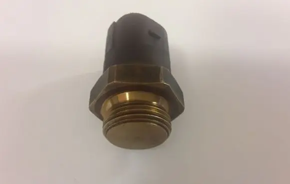 Volkswagen PASSAT B4 Coolant temperature sensor 867959481