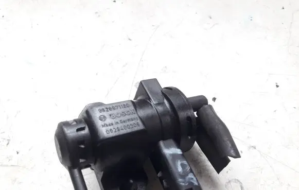 Vacuum valve