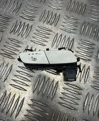 Mercedes-Benz E W213 Seat heating switch A2139050204 13197759 SW13310